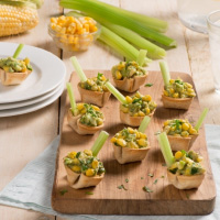 r-tn-2-tortilla-cups-with-dandy-corn-guacamole